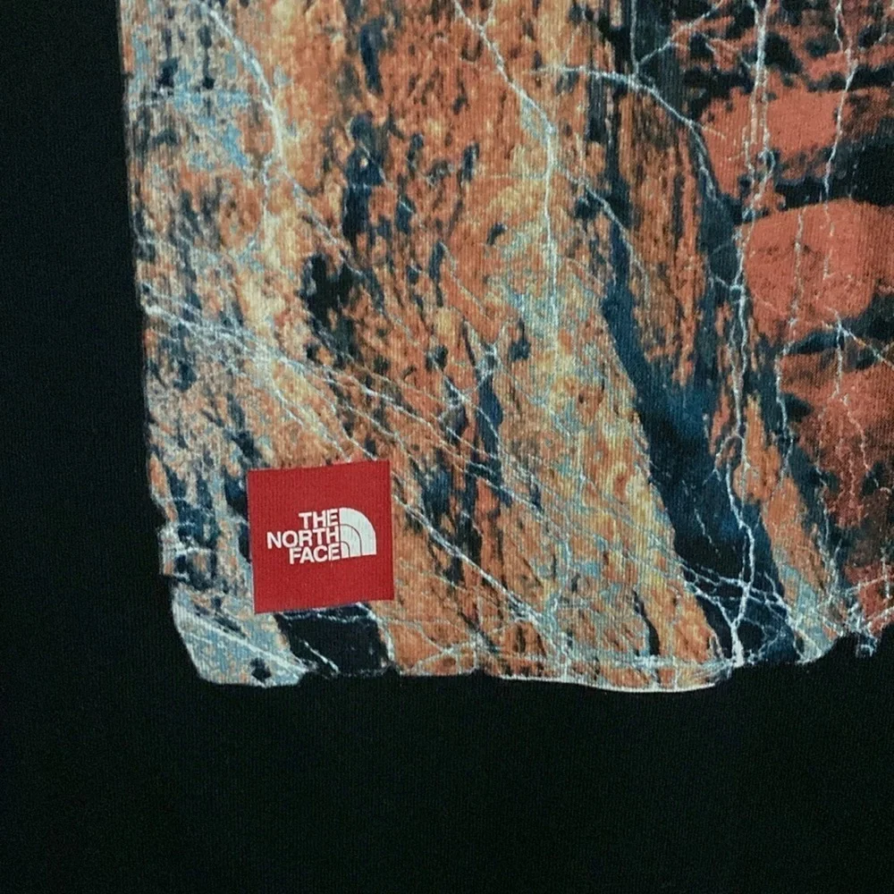 THE NORTH FACE Men’s Classic Fit 100% Cotton Black Long Sleeves T Shirt Size L